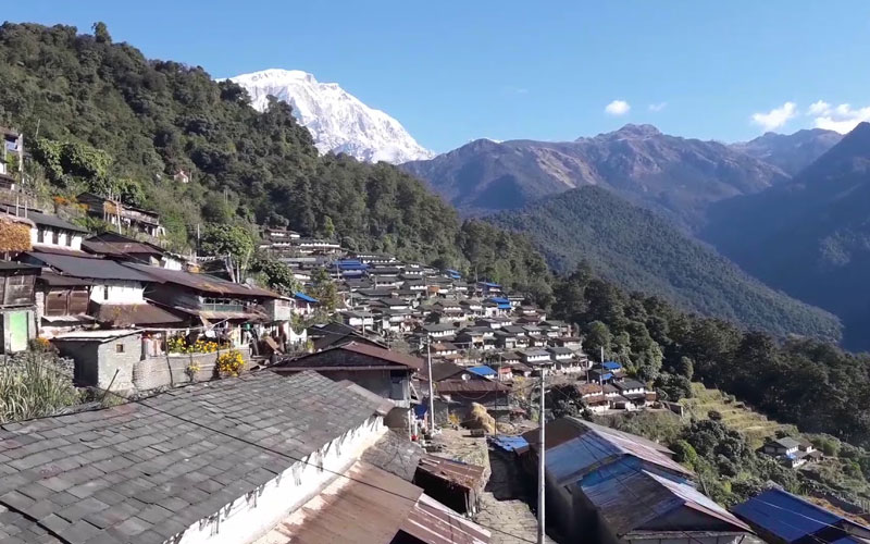 Gurung Village at Sikles